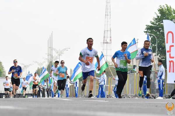 В Ташкенте прошел VI международный марафон. - Sputnik Узбекистан
