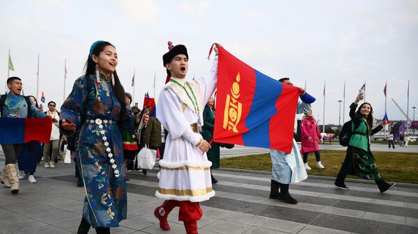 Всемирный фестиваль молодежи в Сочи - Sputnik Узбекистан