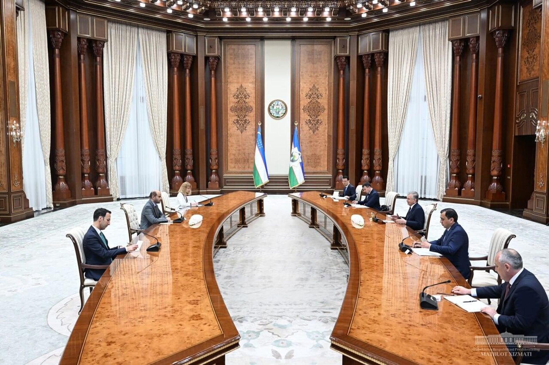 Президент Узбекистана принял главу Международного фонда ОПЕК - Sputnik Узбекистан, 1920, 02.05.2024