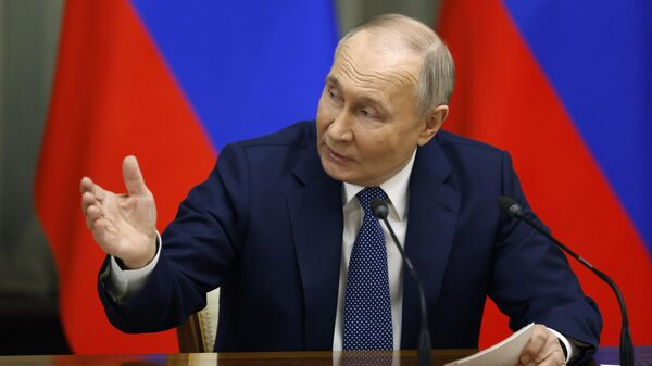 Prezident Vladimir Putin provel vstrechu s chlenami pravitelstva - Sputnik O‘zbekiston