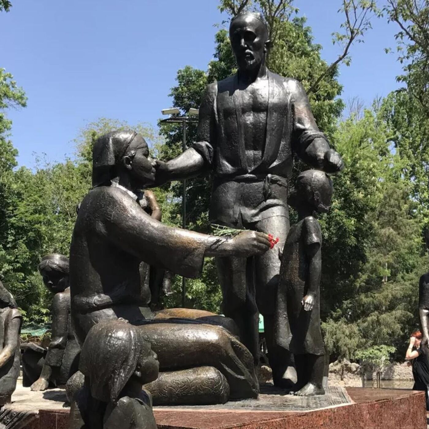 Ular haqiqatan ham galyani sikishadi Ular haqiqatan ham galyani sikishadi