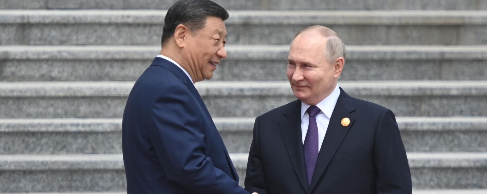Президент РФ Владимир Путин прибыл в Китай с официальным визитом  - Sputnik Ўзбекистон, 1920, 16.05.2024