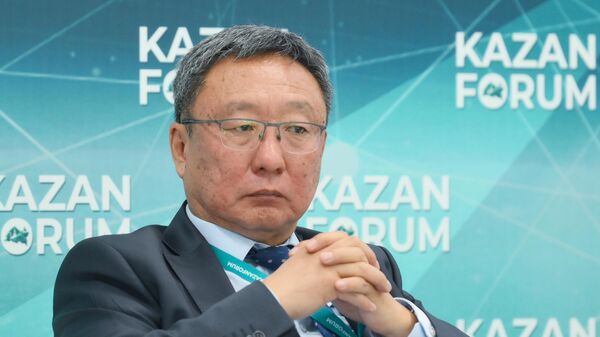 Олег Лим на сессии Региональное сотрудничество в области безопасности полетов в рамках KazanForum - Sputnik Узбекистан