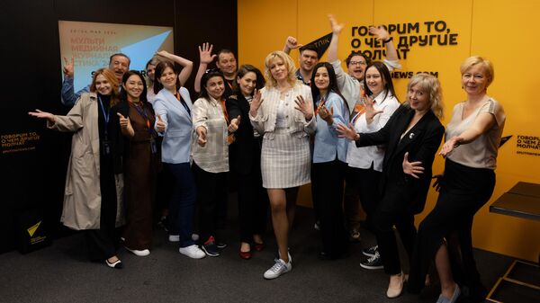 V Moskve startoval noviy sezon proyekta SputnikPro na Zubovskom dlya jurnalistov - Sputnik O‘zbekiston