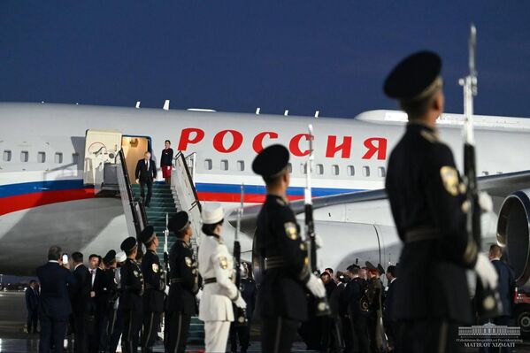 26 мая 2024. Президент РФ Владимир Путин прибыл в Ташкент - Sputnik Узбекистан
