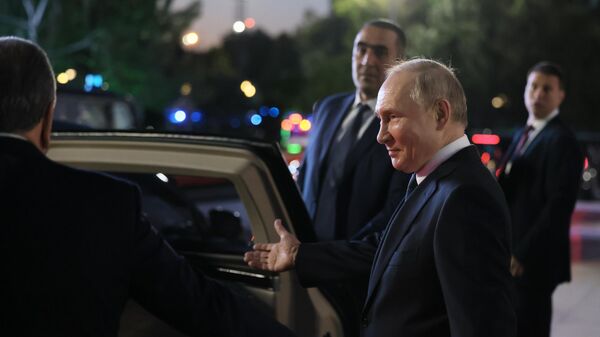 Рабочий визит президента Владимира Путина в Узбекистан - Sputnik Ўзбекистон