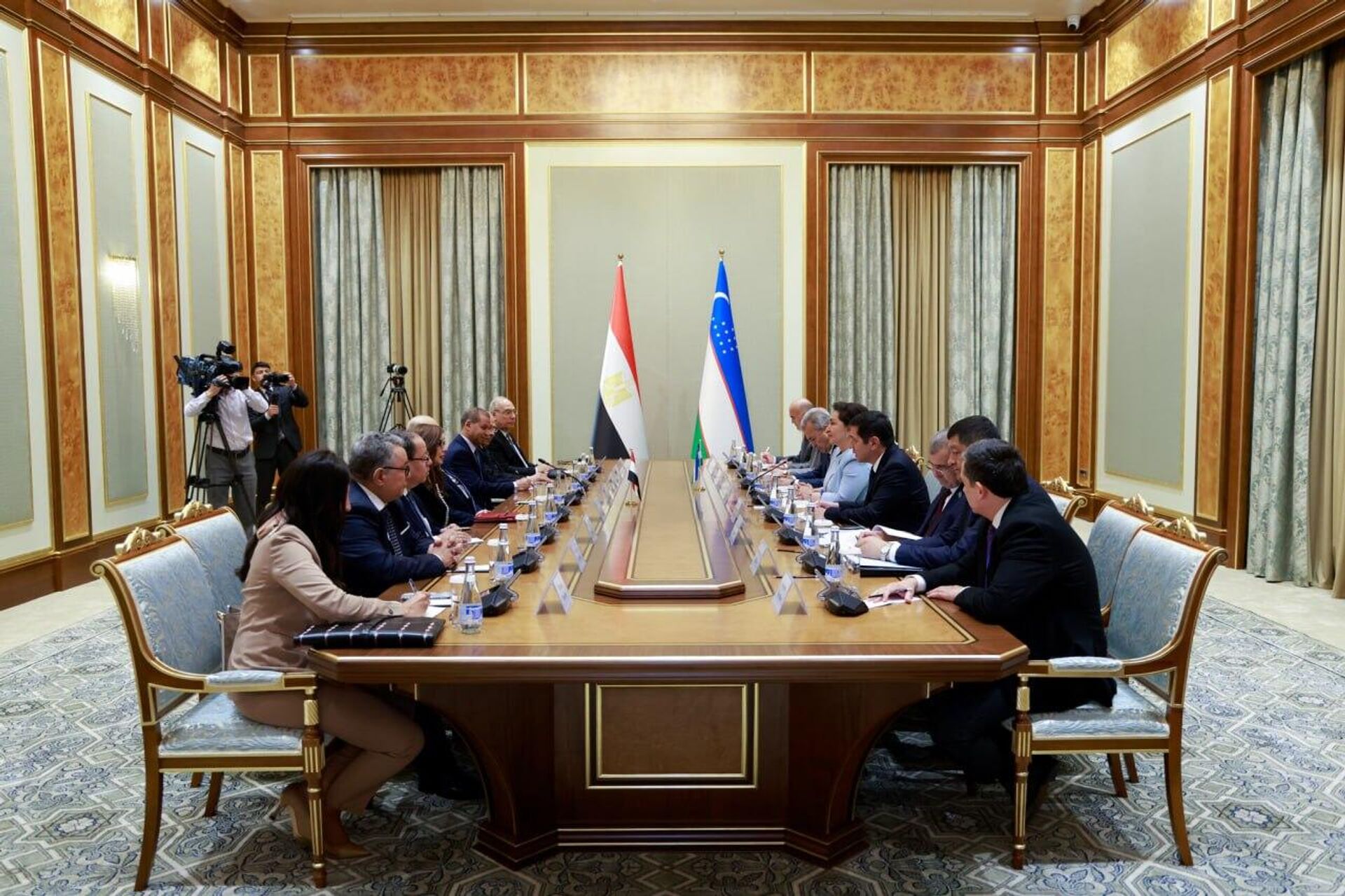 Узбекистан-Египет: межпарламентское сотрудничество будет развиваться на новом этапе. - Sputnik Узбекистан, 1920, 30.05.2024