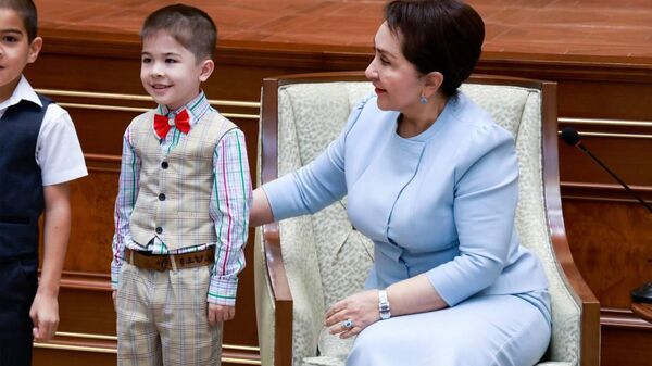 В Сенат приглашена группа представителей семейных детских домов - Sputnik Ўзбекистон