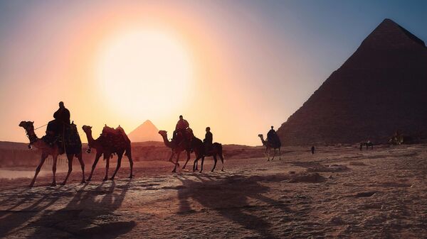 Египетские пирамиды. Иллюстративное фото - Sputnik Узбекистан