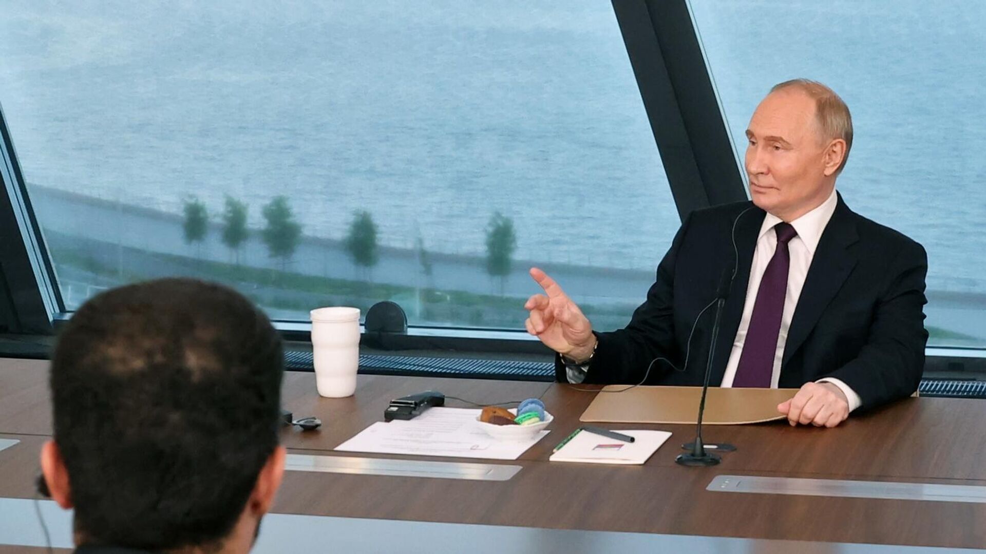 Рабочая поездка президента Владимира Путина в Санкт-Петербург - Sputnik Ўзбекистон, 1920, 06.06.2024