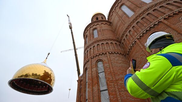 Строительство храма Успения Пресвятой Богородицы в Москве - Sputnik Узбекистан