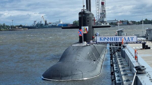 Подводная лодка Кронштадт  - Sputnik Узбекистан