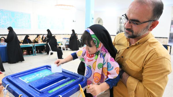 Президентские выборы в Иране - Sputnik Ўзбекистон