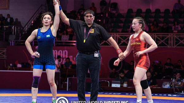 Узбекистанка Лайло Собирова завоевала серебряную медаль чемпионата Азии по спортивной борьбе U23 - Sputnik Узбекистан