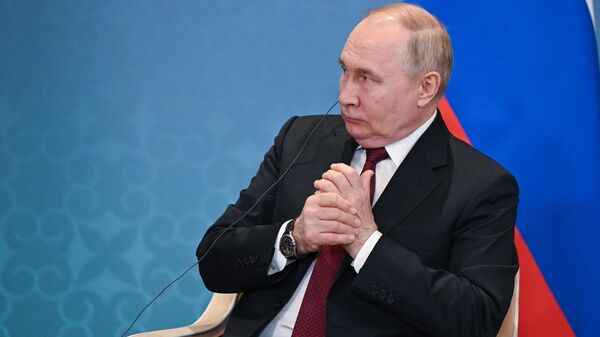 Vizit prezidenta Vladimira Putina v Kazaxstan dlya uchastiya v sammite ShOS - Sputnik O‘zbekiston