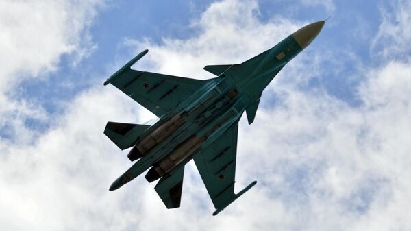 Самолеты-бомбардировщики Су-34 в зоне спецоперации - Sputnik Узбекистан