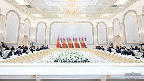 Главы государств определили приоритеты дальнейшего развития узбекско-кыргызского сотрудничества - Sputnik Узбекистан