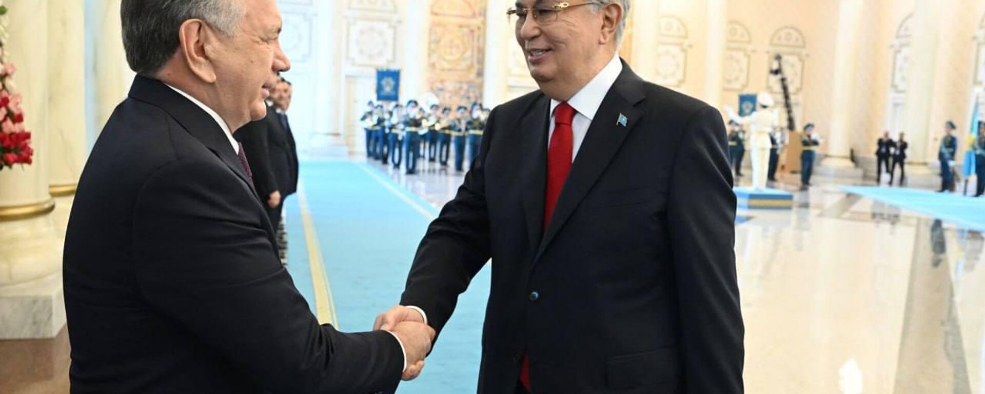 Состоялась церемония официальной встречи Президента Узбекистана Состоялась церемония официальной встречи Президента Узбекистана - Sputnik Узбекистан, 1920, 08.08.2024