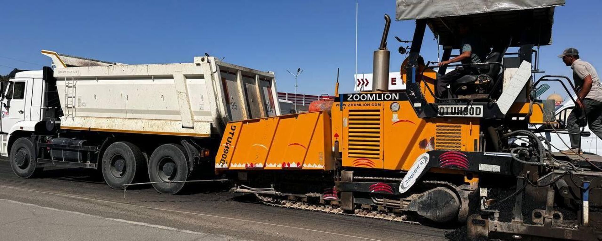 Remont dorog  - Sputnik O‘zbekiston, 1920, 03.09.2025