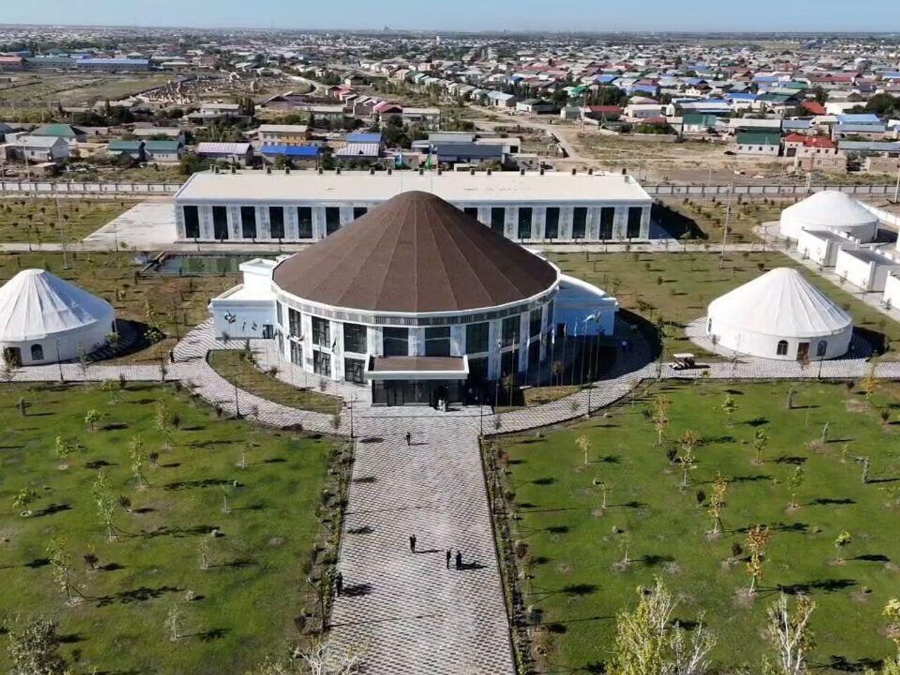 Sariqlar qora tanli yigitlarni sikadi