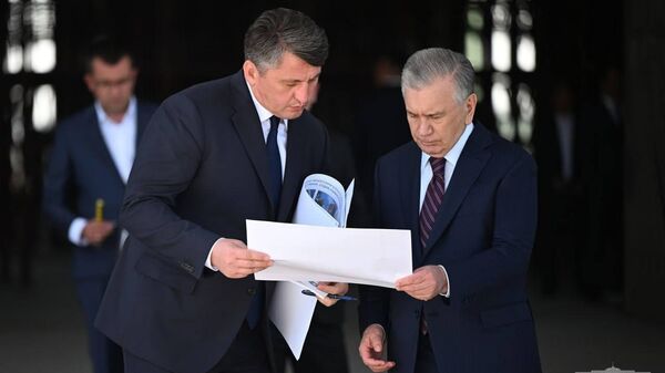 Prezident Shavkat Mirziyoyev Toshkent-Sharqiy aeroporti qurilishini ko‘zdan kechirdi - Sputnik O‘zbekiston