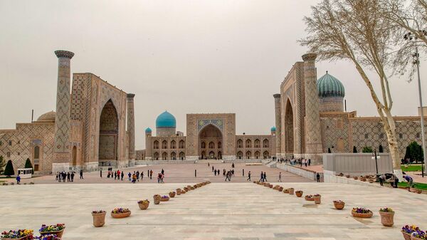 Samarkand, Registan. (Arxivnoe foto) - Sputnik O‘zbekiston