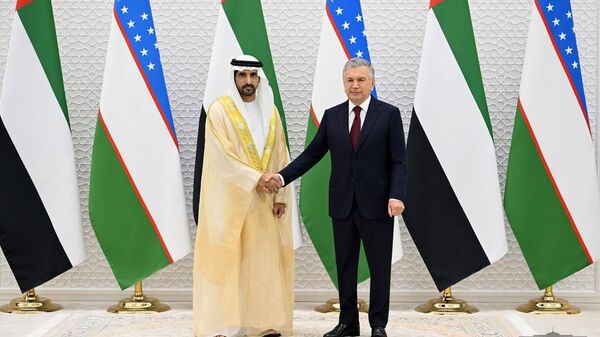 Shavkat Mirziyoyev provel vstrechu s delegatsiyey Obyedinennix Arabskix Emiratov vo glave s zamestitelem Premyer-ministra, ministrom oboroni, Naslednim prinsem Emirata Dubay Sheyxom Xamdanom bin Muxammadom Al Maktumom. - Sputnik O‘zbekiston