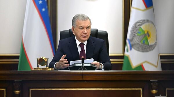 Prezident Shavkat Mirziyoyev huzurida joriy yilda iqtisodiyotda kutilayotgan natijalar va 2025-yil uchun mo‘ljallangan asosiy makroiqtisodiy ko‘rsatkichlar muhokamasi yuzasidan yig‘ilish bo‘lib o‘tdi. - Sputnik O‘zbekiston