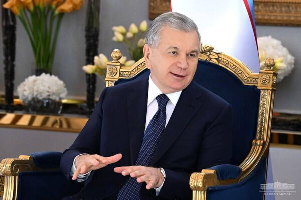 Президент Узбекистана прибыл в Саудовскую Аравию Президент Узбекистана прибыл в Саудовскую Аравию - Sputnik Узбекистан