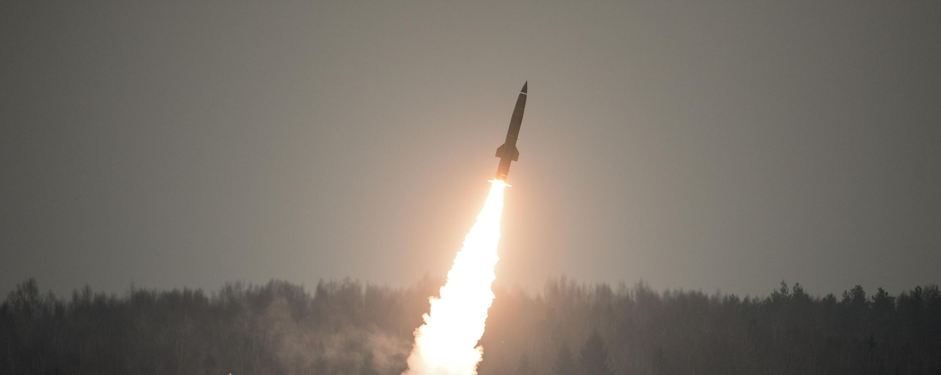 День ракетных войск и артиллерии на полигоне Луга в Ленинградской области - Sputnik Ўзбекистон, 1920, 24.08.2026
