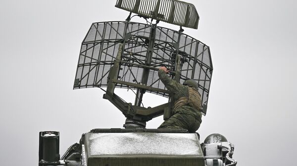 Боевое дежурство зенитного ракетного комплекса (ЗРК) Тор-М1 на Красноармейском направлении СВО - Sputnik Узбекистан