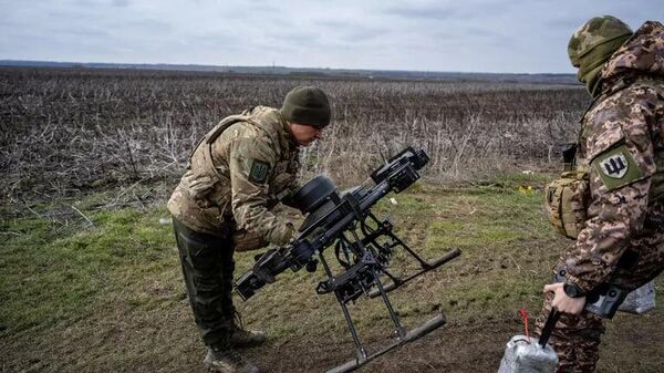 Украинские военные запускают беспилотник Баба Яга. Архивное фото
 - Sputnik Узбекистан