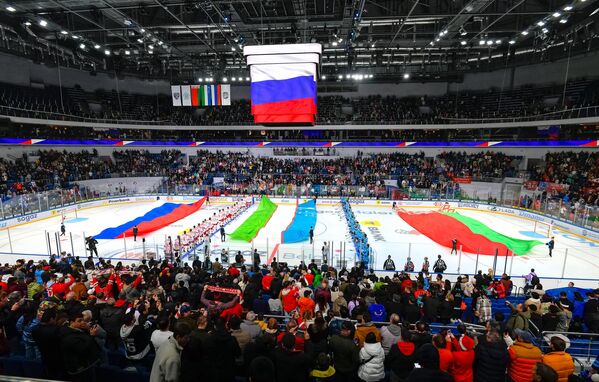 Toshkent 22-dekabr kuni KHL World Games o‘yinini qabul qilgan 16-davlatga aylandi. Moskva “Spartak”ining 78-yillik yubileyi bilan mos kelgan o‘yinda jamoa Minsk “Dinamo”sini 3:2 hisobida mag‘lub etdi. - Sputnik O‘zbekiston