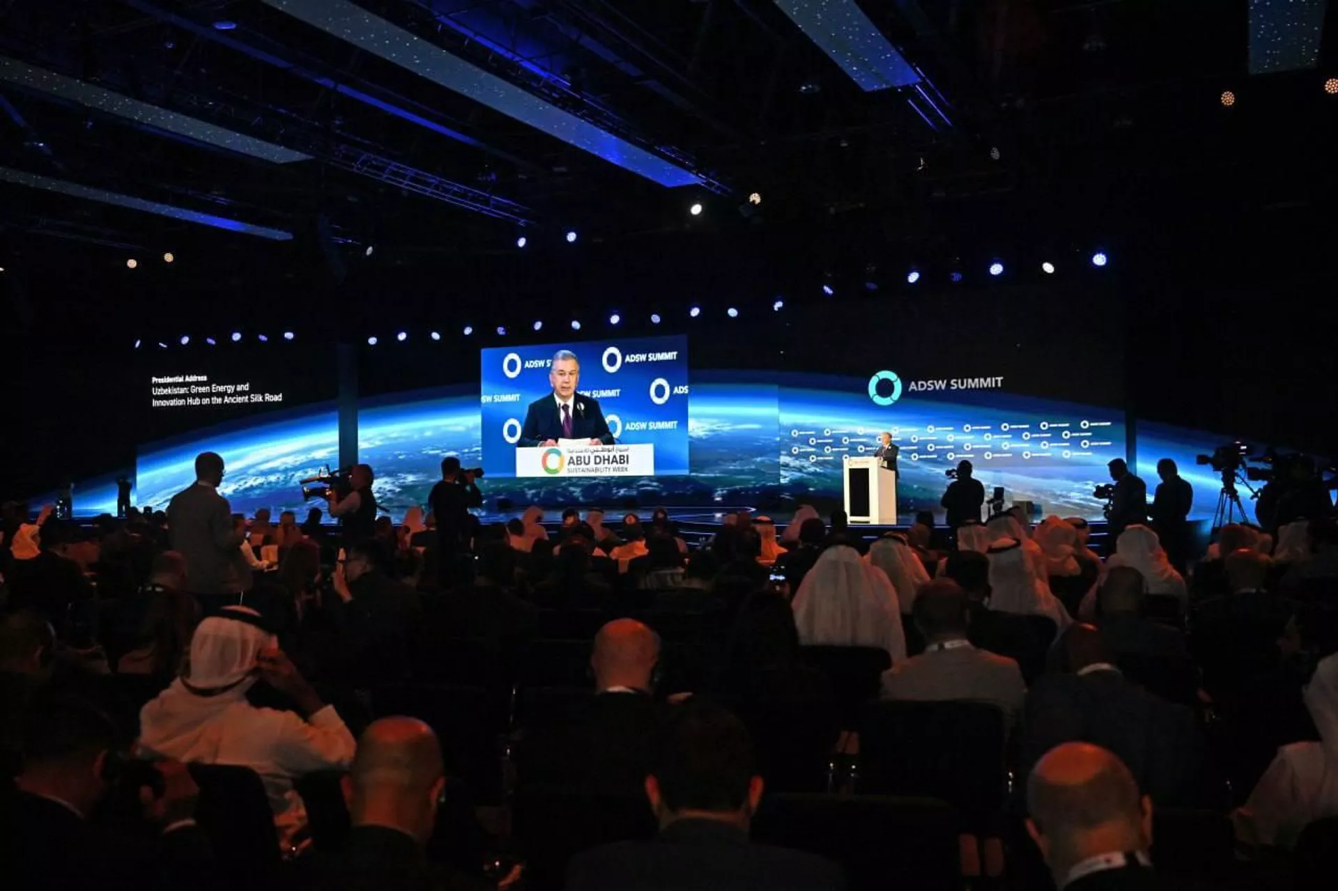 Shavkat Mirziyoyev spoke at the Abu Dhabi Sustainable Development Week summit, which is currently taking place in the capital of the United Arab Emirates. - Sputnik Uzbekistan, 1920, 01/14/2025