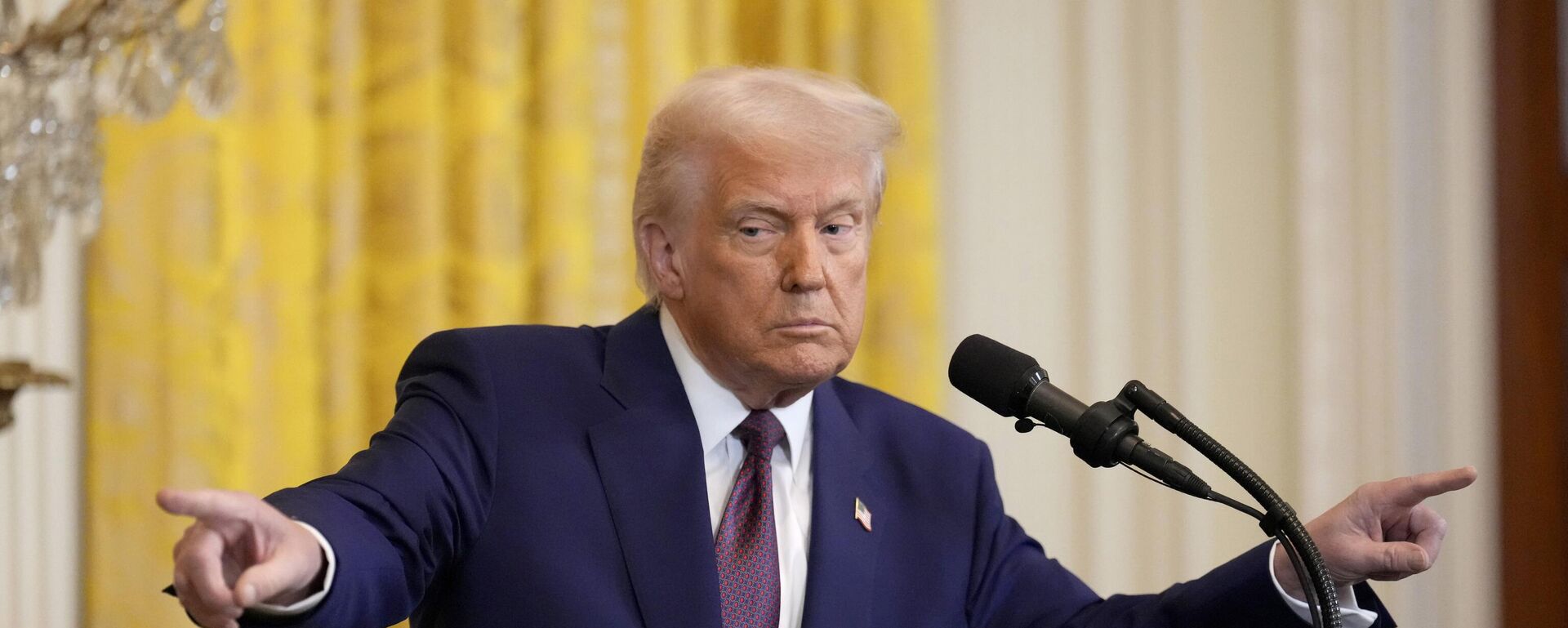 Prezident Donald Tramp  - Sputnik O‘zbekiston, 1920, 20.02.2025