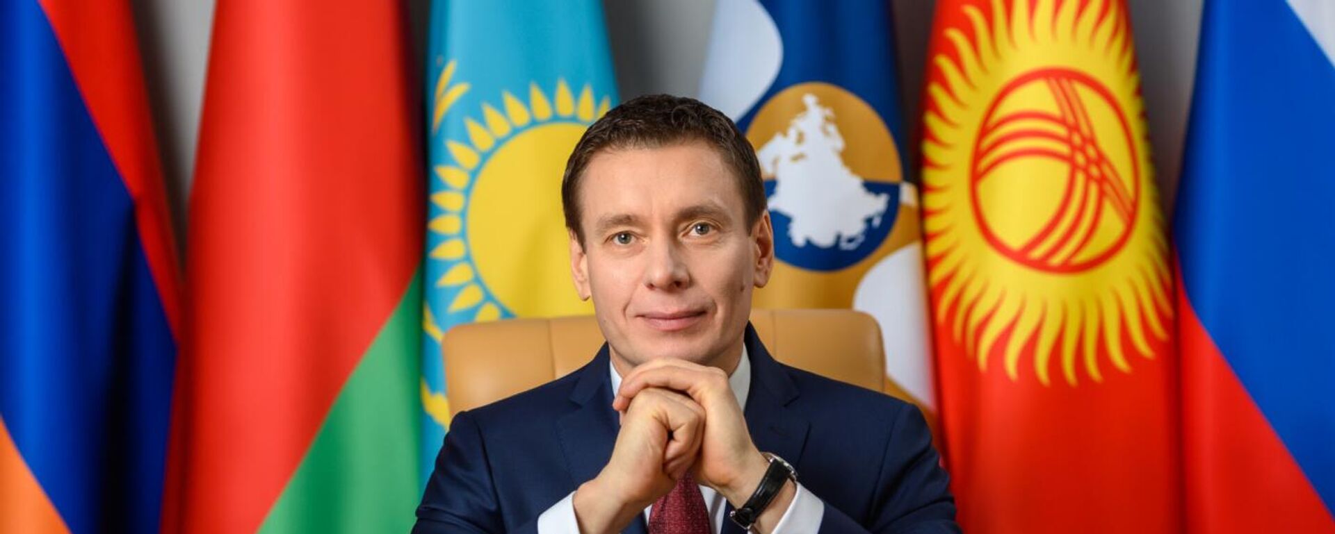 Андрей Слепнев выступил на Международном форуме 2025 – год новых возможностей. - Sputnik Узбекистан, 1920, 15.02.2025