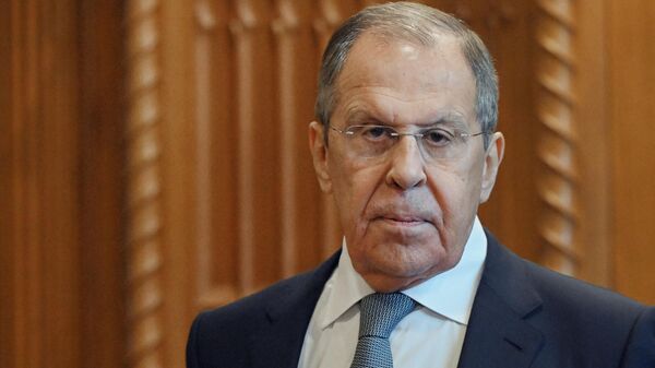 Встреча глав МИД РФ и Армении С. Лаврова и А. Мирзояна - Sputnik Узбекистан