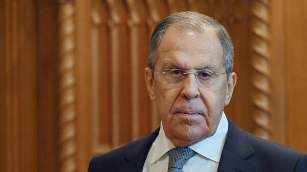 Встреча глав МИД РФ и Армении С. Лаврова и А. Мирзояна - Sputnik Узбекистан