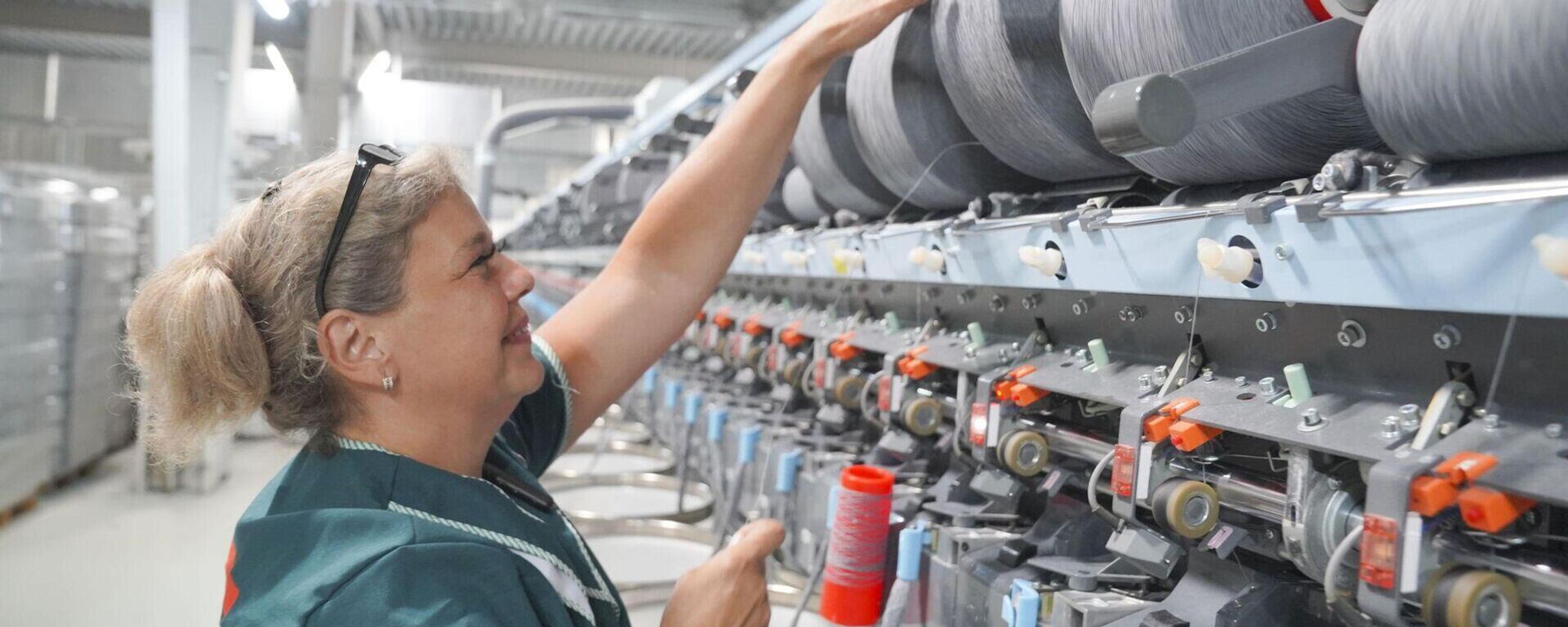 В Ивановской области открыли текстильное производство из вторсырья - Sputnik Узбекистан, 1920, 27.02.2025