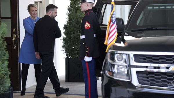 Vladimir Zelenskiy pokidayet Beliy dom - Sputnik O‘zbekiston