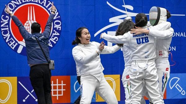 Фехтовальщики Узбекистана продемонстрировали превосходство на чемпионате Азии в Кувейте. - Sputnik Узбекистан