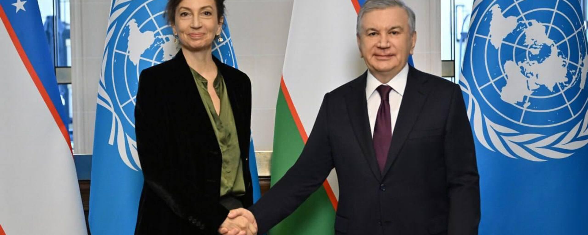 Президент Узбекистана встретился с генеральным директором ЮНЕСКО Президент Узбекистана встретился с генеральным директором ЮНЕСКО - Sputnik Ўзбекистон, 1920, 12.03.2025