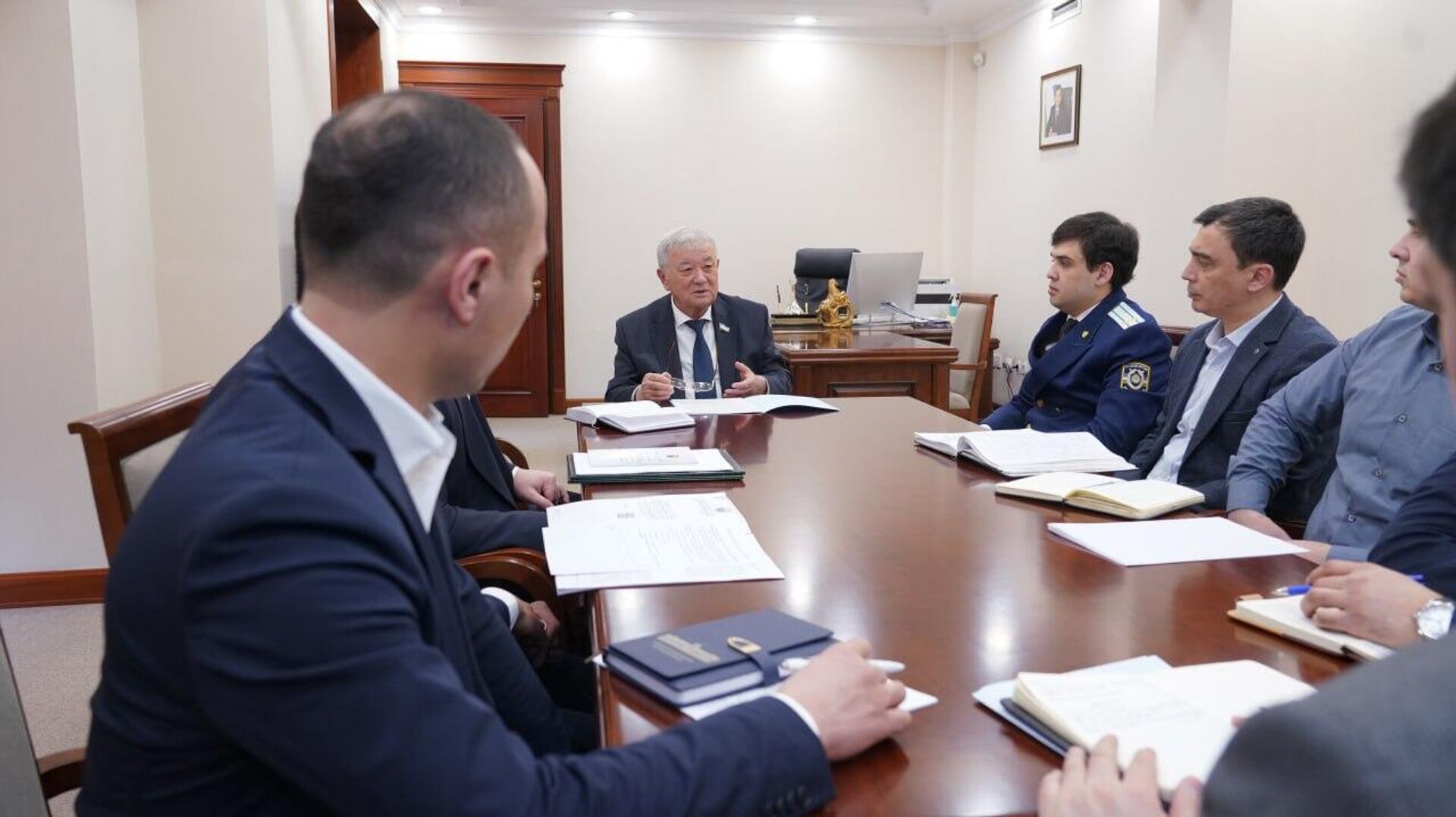 Состоялось заседание рабочей группы Комитета Сената по вопросам обороны и безопасности. Состоялось заседание рабочей группы Комитета Сената по вопросам обороны и безопасности. - Sputnik Узбекистан, 1920, 15.03.2025