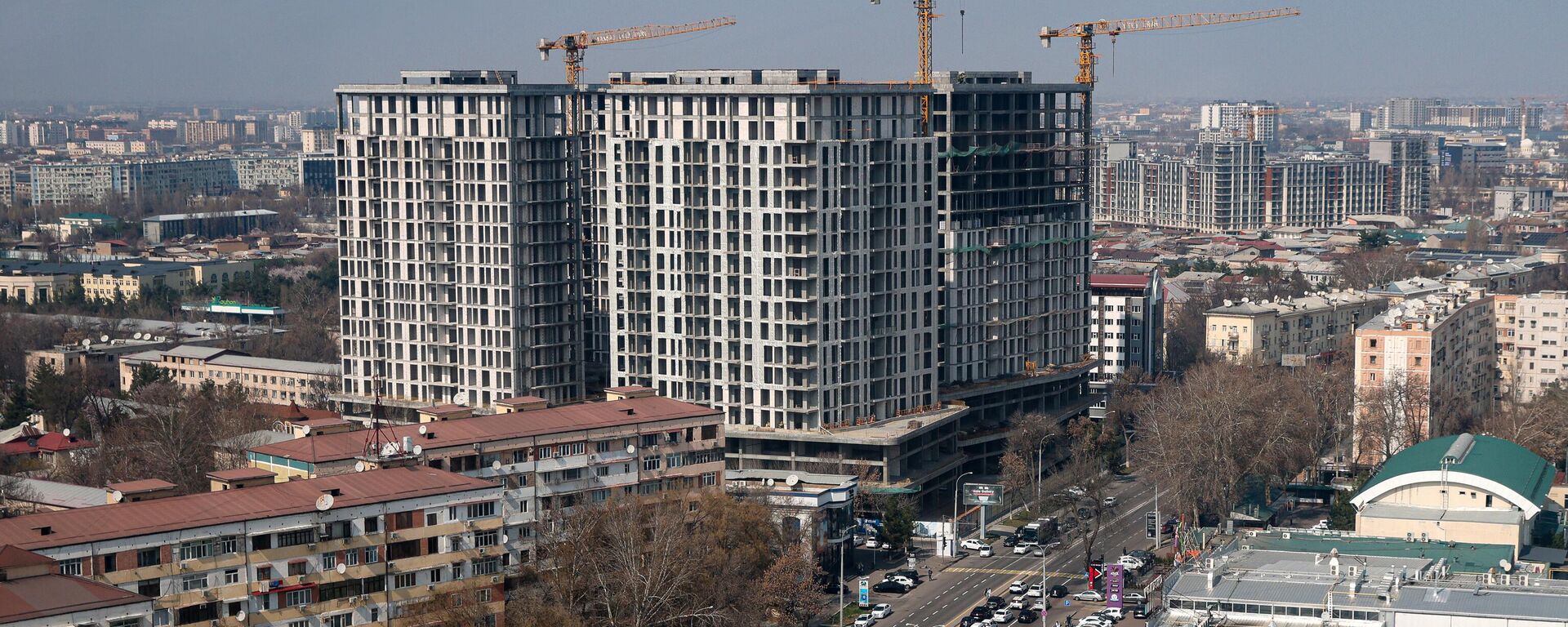 Строительство многоэтажки - Sputnik Ўзбекистон, 1920, 21.11.2025