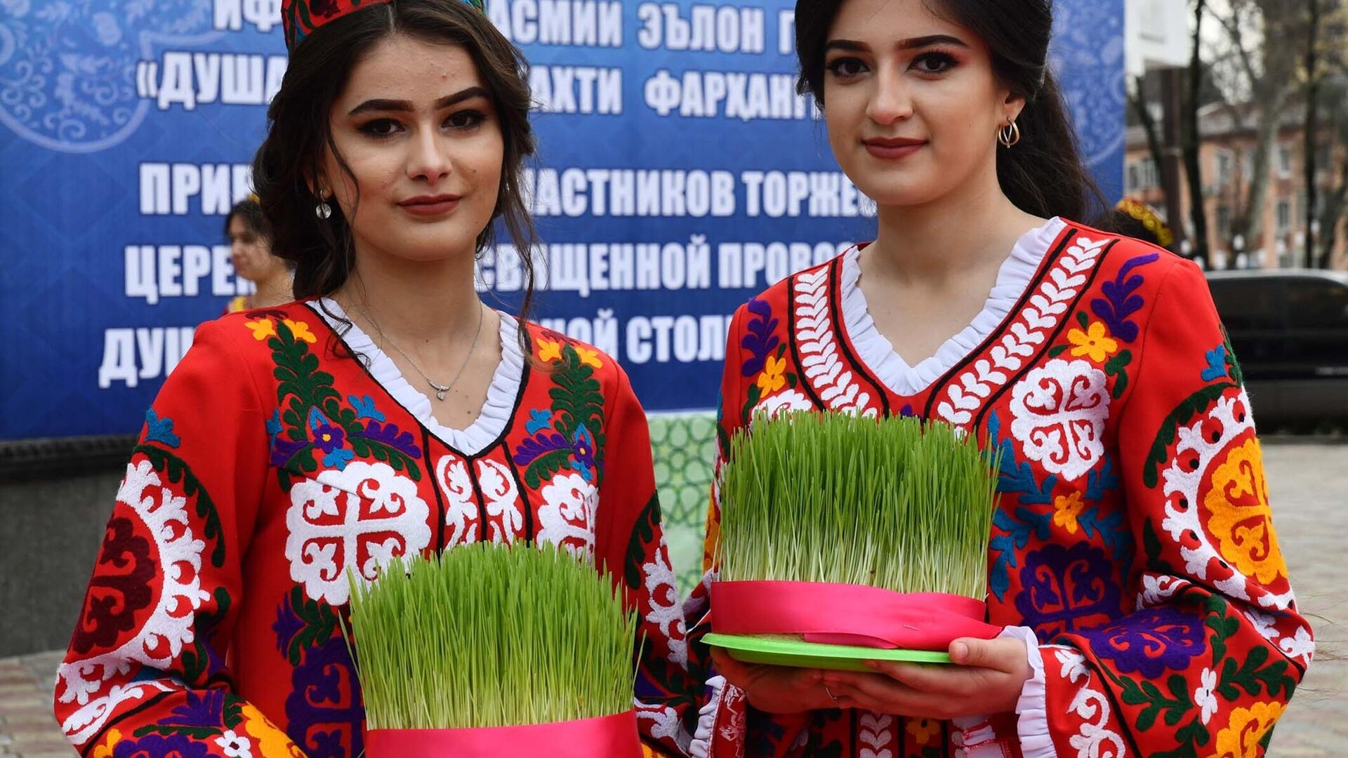 Празднование Навруза в странах ближнего зарубежья Празднование Навруза в странах ближнего зарубежья - Sputnik Узбекистан, 1920, 21.03.2025