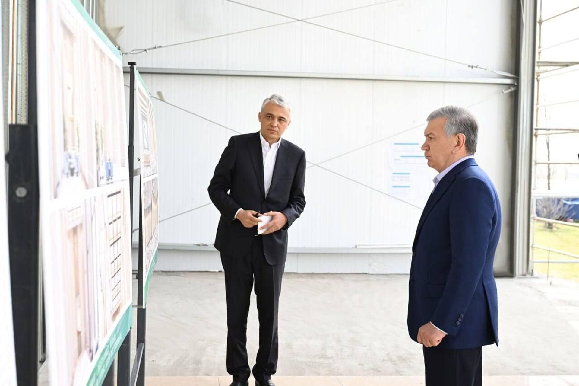 Prezident Shavkat Mirziyoyev posetil memorialniy kompleks Xazrati Xizr i mejdunarodniy turisticheskiy sentr Velikiy shelkoviy put Prezident Shavkat Mirziyoyev posetil memorialniy kompleks Xazrati Xizr i mejdunarodniy turisticheskiy sentr Velikiy shelkoviy put - Sputnik O‘zbekiston, 1920, 22.03.2025