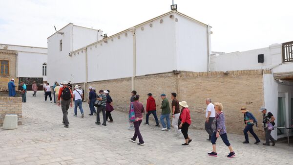 Туристы в Узбекистане - Sputnik Узбекистан