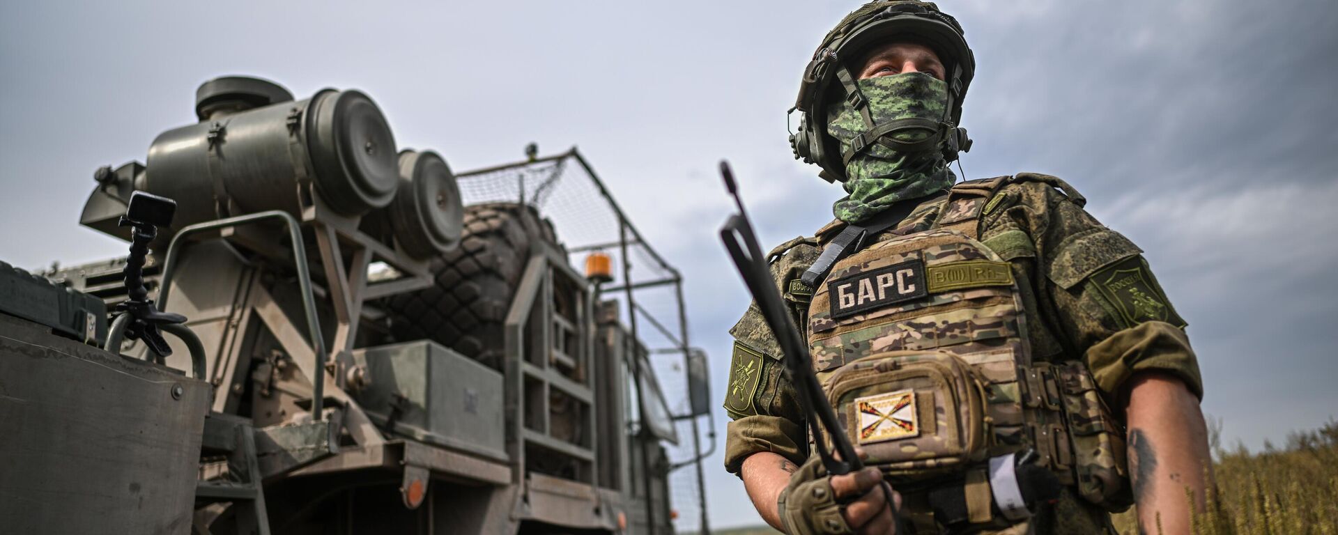 Trenirovka rascheta RSZO Uragan v zone spetsoperatsii - Sputnik O‘zbekiston, 1920, 11.04.2025