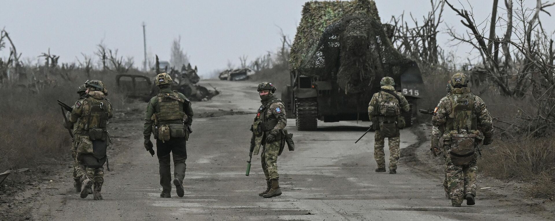 Расчистка и разминирование дорог в Покровском районе ДНР саперами 12-й инженерно-саперной бригады группировки войск Центр - Sputnik Ўзбекистон, 1920, 25.05.2025