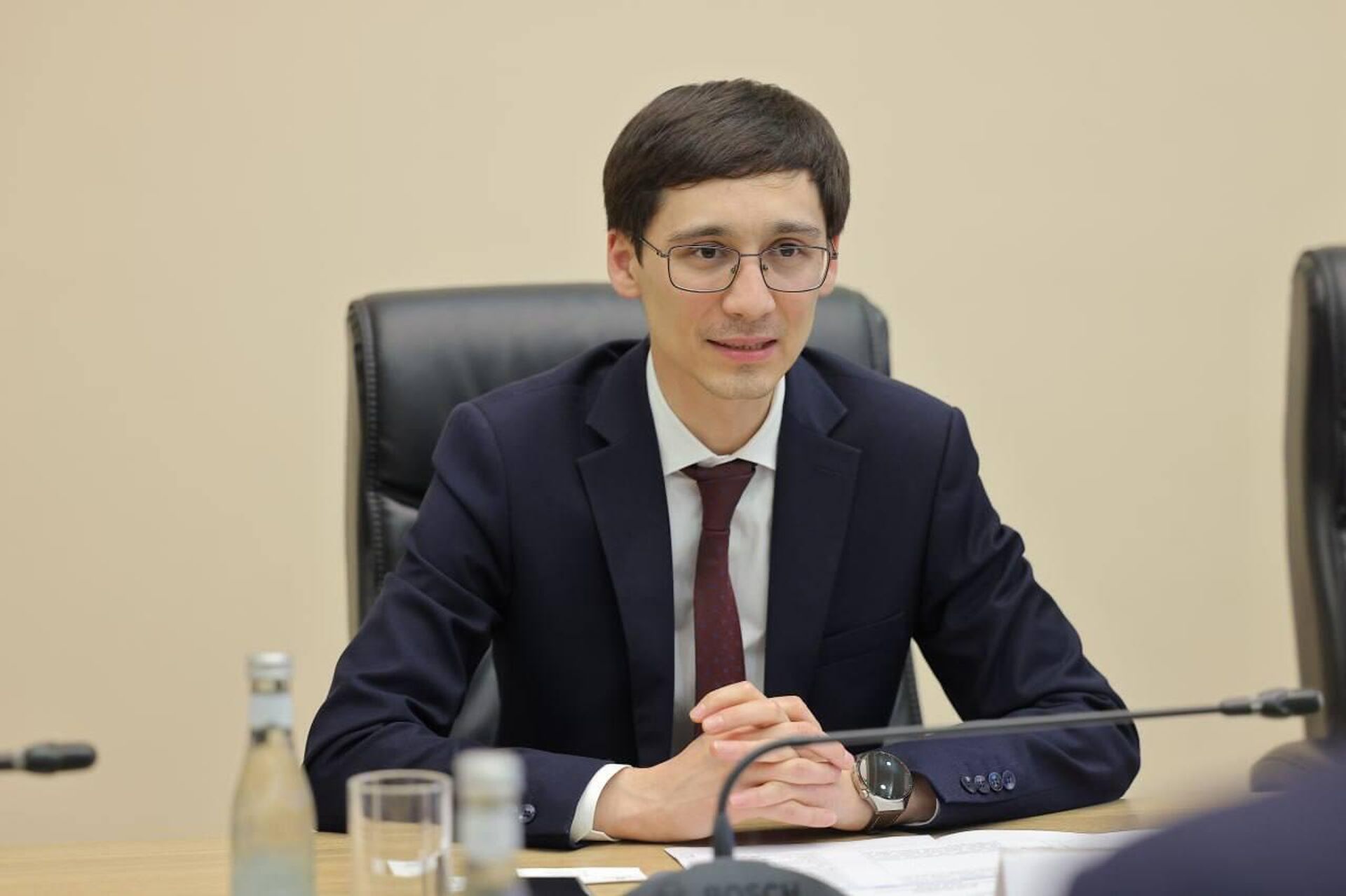 Zamestitel ministra investitsiy, promishlennosti i torgovli Shoxrux Gulamov vstretilsya s generalnim direktorom indiyskoy kompanii Reliance Industries Prasadom Panda Zamestitel ministra investitsiy, promishlennosti i torgovli Shoxrux Gulamov vstretilsya s generalnim direktorom indiyskoy kompanii Reliance Industries Prasadom Panda - Sputnik O‘zbekiston, 1920, 12.04.2025